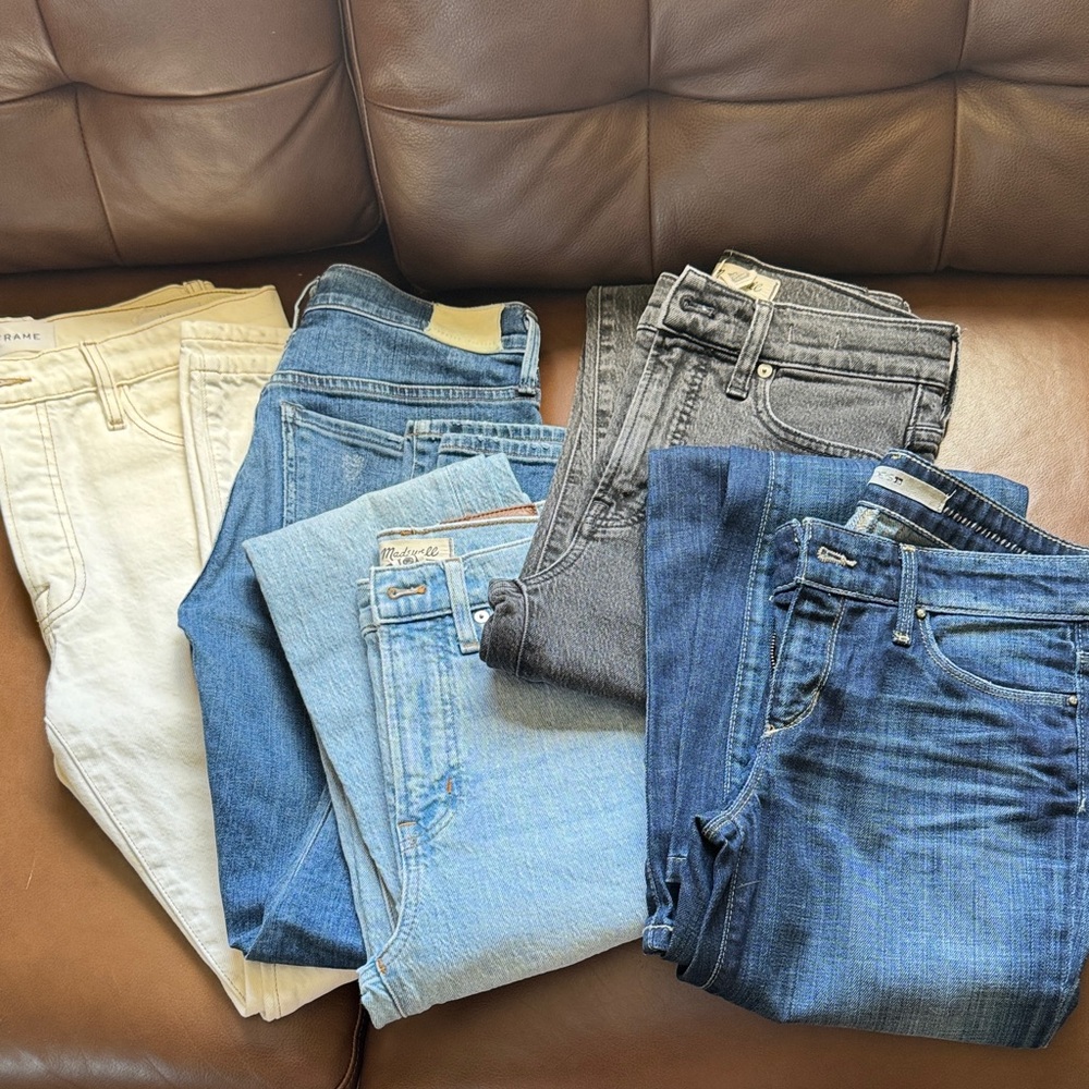 Lot of women’s jeans sizes 24, 25, 26